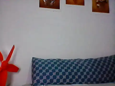 Snapshot of nhayasquirt chatting on 10.14.25 nhayasquirt online show from 10.14.25