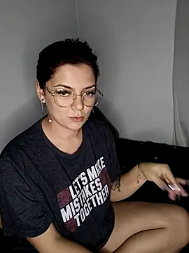 LadyNora online show from 04.03.26