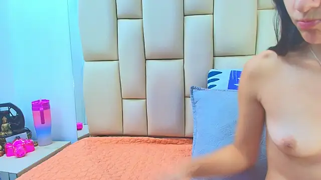 Snapshot of sweet_amye chatting on 11.10.25 sweet amye online show from 11.10.25