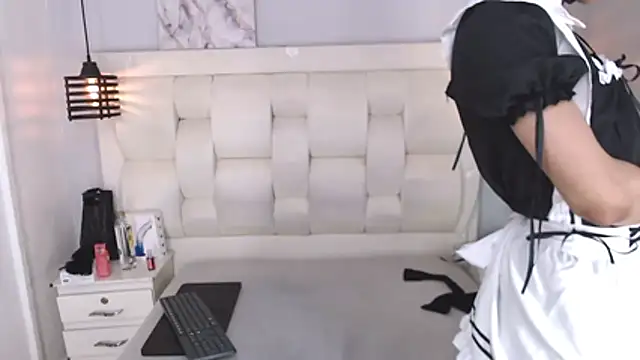 Atley Dolly online show from 11.04.25