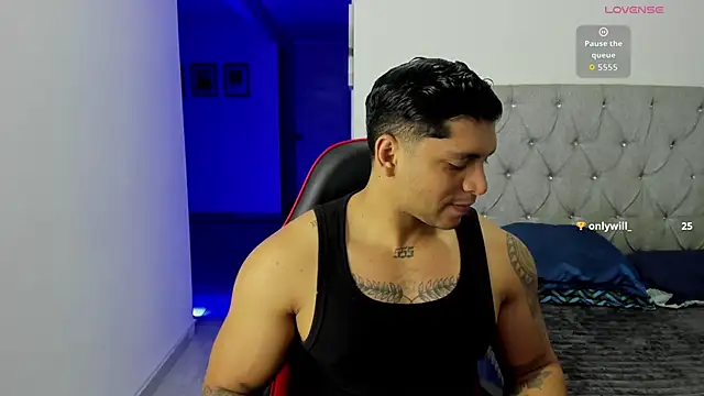 Nicolasmontoya16 online show from 10.31.25