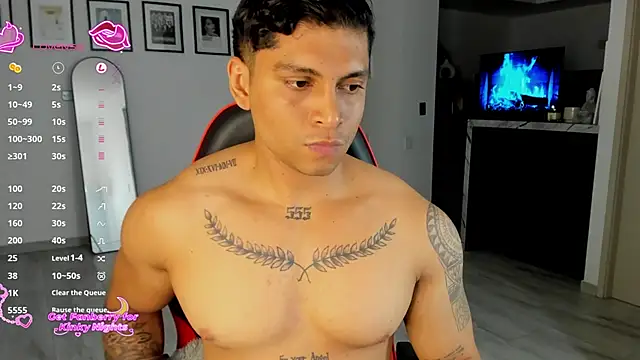 Nicolasmontoya16 online show from 11.13.25