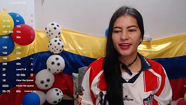 Snapshot of Taliana21 chatting on 06.22.26 Taliana21 online show from 06.22.26