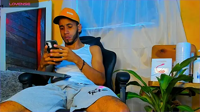 Alex bigcock11  online show from 10.21.25