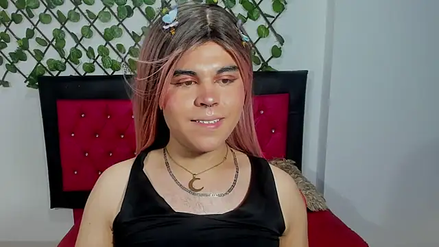 Lady Evelynn online show from 10.04.25