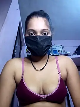 Snapshot of 3USHA chatting on 09.29.25 3USHA online show from 09.29.25