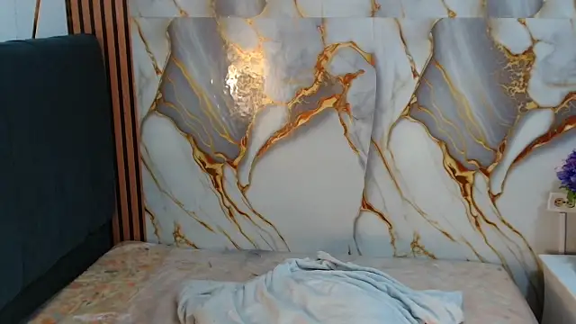 AmbarSmit online show from 04.15.26