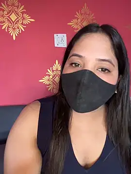 Sassy Inaya online show from 09.28.25