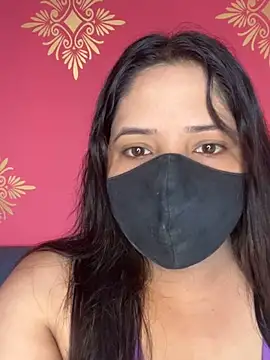 Sassy Inaya online show from 10.02.25