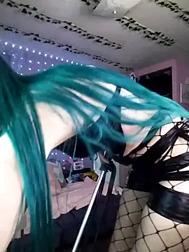 Snapshot of Purple2StayThnxx chatting on 04.23.26 Purple2StayThnxx online show from 04.23.26