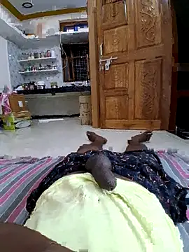 RAYI Queen 3 online show from 09.14.25