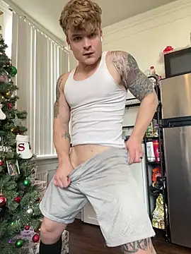 Snapshot of King_Kev_ chatting on 12.22.25 King Kev online show from 12.22.25