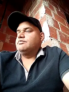 Snapshot of Cocoli43 chatting on 10.22.25 Cocoli43 online show from 10.22.25