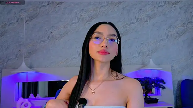 Keira Corleone online show from 11.14.25