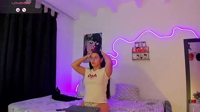 Dilan and Mia online show from 09.20.25