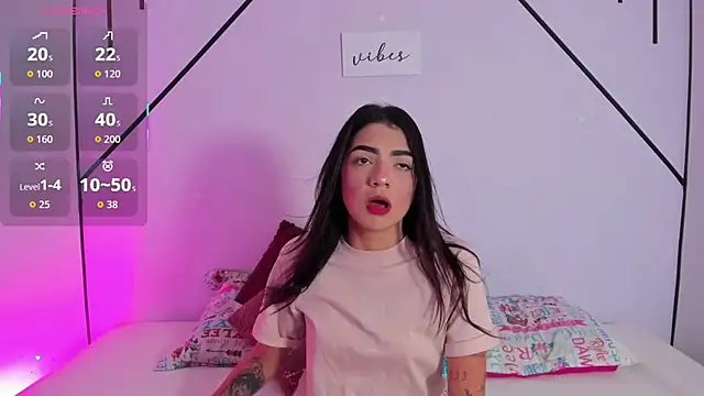 MiahCornell  online show from 12.16.25