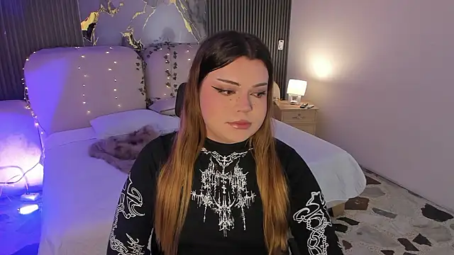 Snapshot of Maxxxine1 chatting on 02.28.26 Maxxxine1 online show from 02.28.26