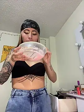 Sallem Pink online show from 09.30.25