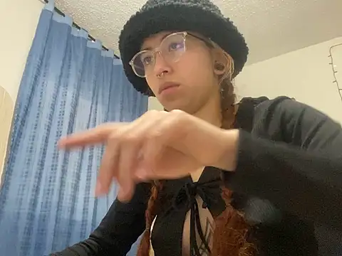 Sallem Pink online show from 10.03.25