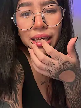 Liz rogers x online show from 12.05.25