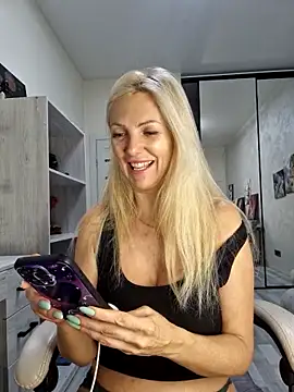 Monna online show from 11.29.25