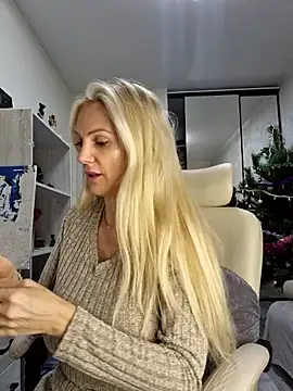 Monna online show from 12.19.25