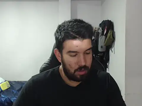 Axel11113 online show from 10.22.25