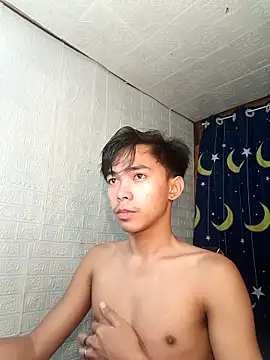 Snapshot of XxXBinatilyongPinoyXxX chatting on 11.04.25 XxXBinatilyongPinoyXxX online show from 11.04.25