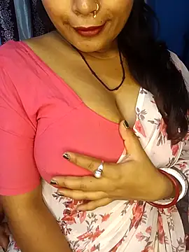 Snapshot of Naughty-Chaaya chatting on 04.07.26 Naughty-Chaaya online show from 04.07.26