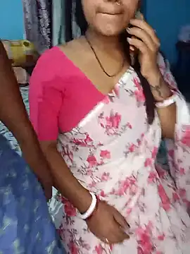 Snapshot of Naughty-Chaaya chatting on 04.11.26 Naughty-Chaaya online show from 04.11.26