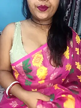 Snapshot of Naughty-Chaaya chatting on 04.30.26 Naughty-Chaaya online show from 04.30.26