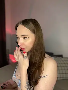 Snapshot of AlexaSpark_ chatting on 09.27.25 AlexaSpark online show from 09.27.25