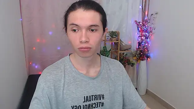 Xoxo Smiles online show from 02.09.26