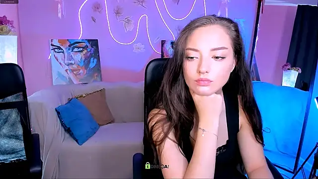 eva smiith  online show from 07.10.26