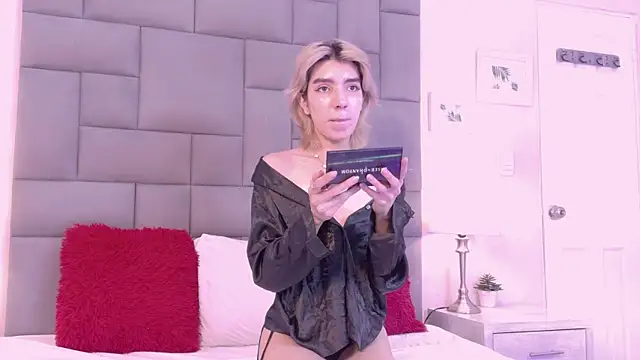 Snapshot of Noah_Bells chatting on 12.15.25 Noah Bells online show from 12.15.25