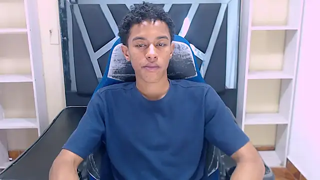 Rocco Grey online show from 09.24.25