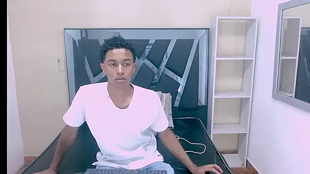 Rocco Grey online show from 10.02.25