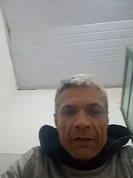 Snapshot of BrenoAvelar chatting on 07.05.26 BrenoAvelar online show from 07.05.26