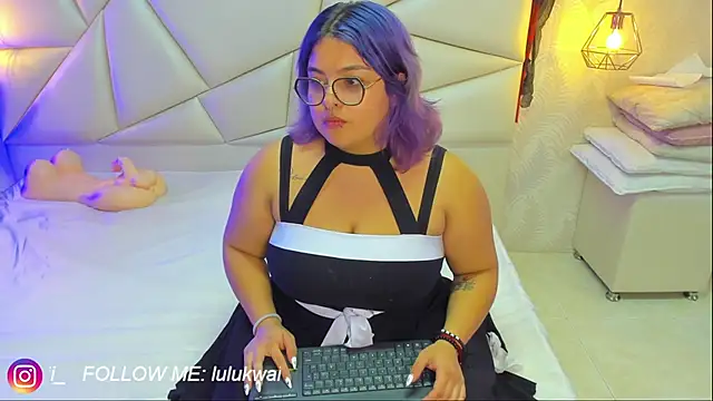 lulukawai16 online show from 10.17.25