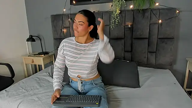 RiriiBrunette   online show from 11.01.25