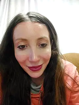 Snapshot of HellaryTourent chatting on 01.14.26 HellaryTourent online show from 01.14.26