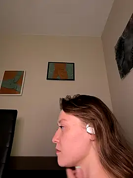 Bambi-Live online show from 09.09.25