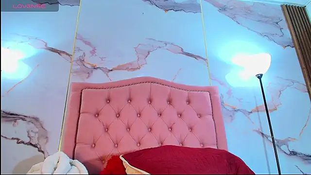 Snapshot of AlyaThompson chatting on 02.28.26 AlyaThompson online show from 02.28.26