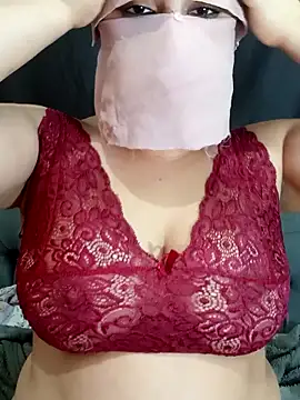 Queen-15 online show from 03.25.26