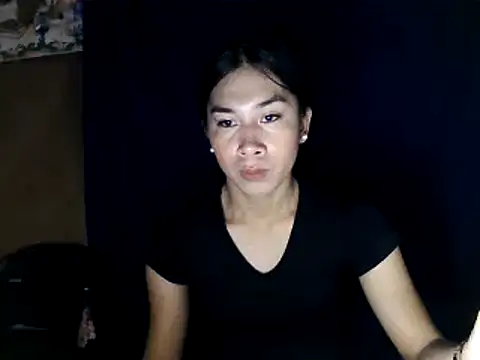 Snapshot of Asian_PrettyAle chatting on 10.25.25 Asian PrettyAle online show from 10.25.25