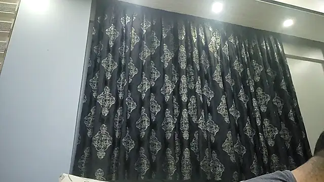 Snapshot of Apooabe chatting on 11.13.25 Apooabe online show from 11.13.25