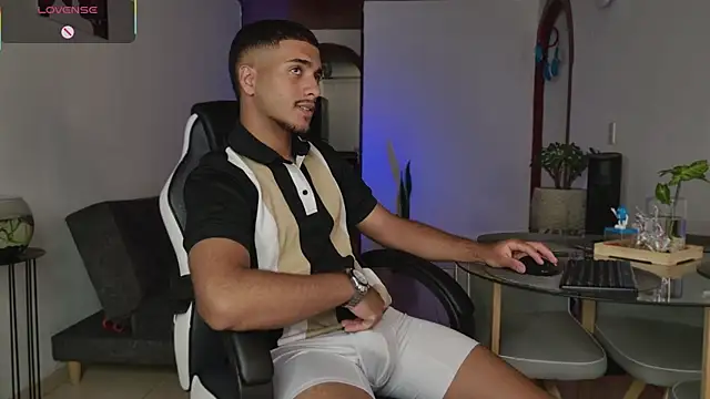 Snapshot of michel_g1 chatting on 02.15.26 michel g1 online show from 02.15.26