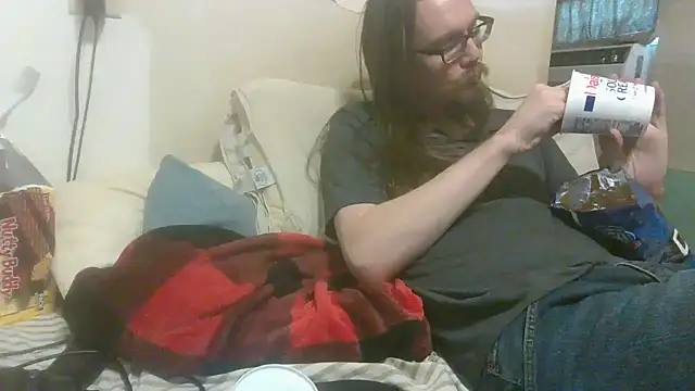 Snapshot of dandonn chatting on 07.28.26 dandonn online show from 07.28.26