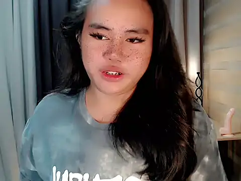 Snapshot of ursexy_ceciliaxx chatting on 10.14.25 ursexy ceciliaxx online show from 10.14.25