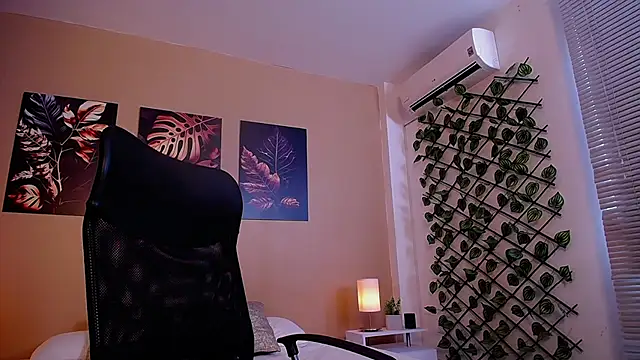 ChristopherBlack  online show from 11.05.25